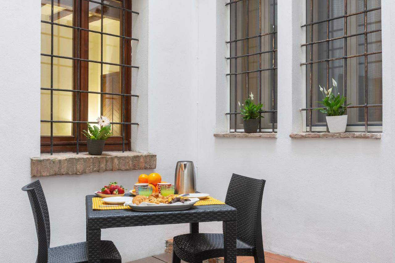 Center Ztl Lovely Apartment Ferrara Exterior foto